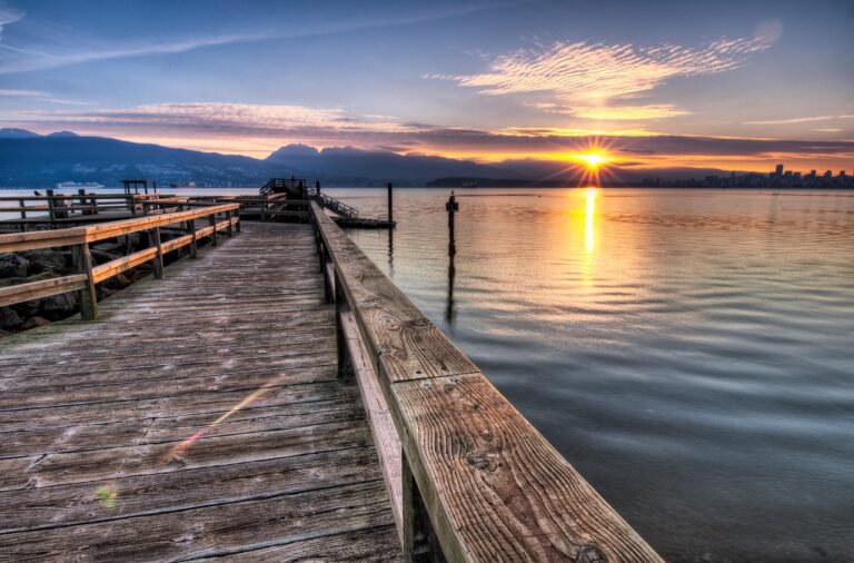 coast, colorful, dramatic, lake, landscape, morning, peaceful, reflection, reflections, summer, sun, sunrise, sunset, tourism, tranquility, travel, travelling, tropical, nature, vacation, water, wood, Vancouver, British Columbia, Canada